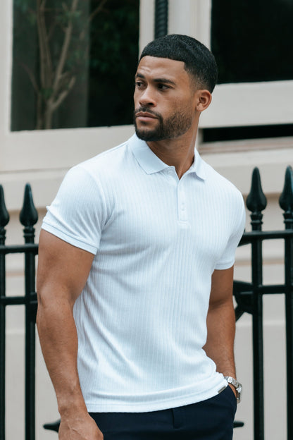 THE RIBBED SHORTSLEEVE POLO - WHITE