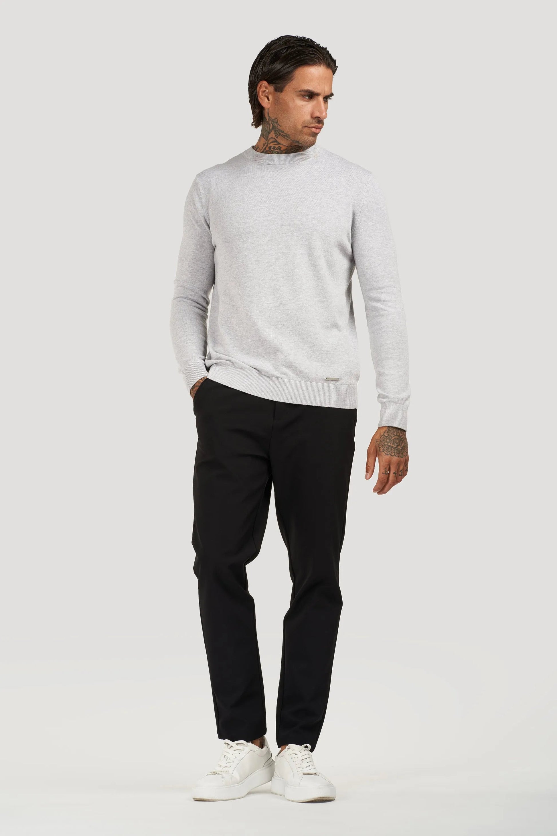 THE SANTONI CREWNECK SWEATER - ICON. AMSTERDAM