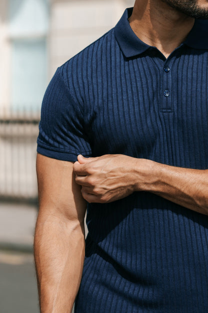 THE RIBBED SHORTSLEEVE POLO - NAVY BLUE