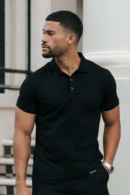 THE RIBBED SHORTSLEEVE POLO - BLACK