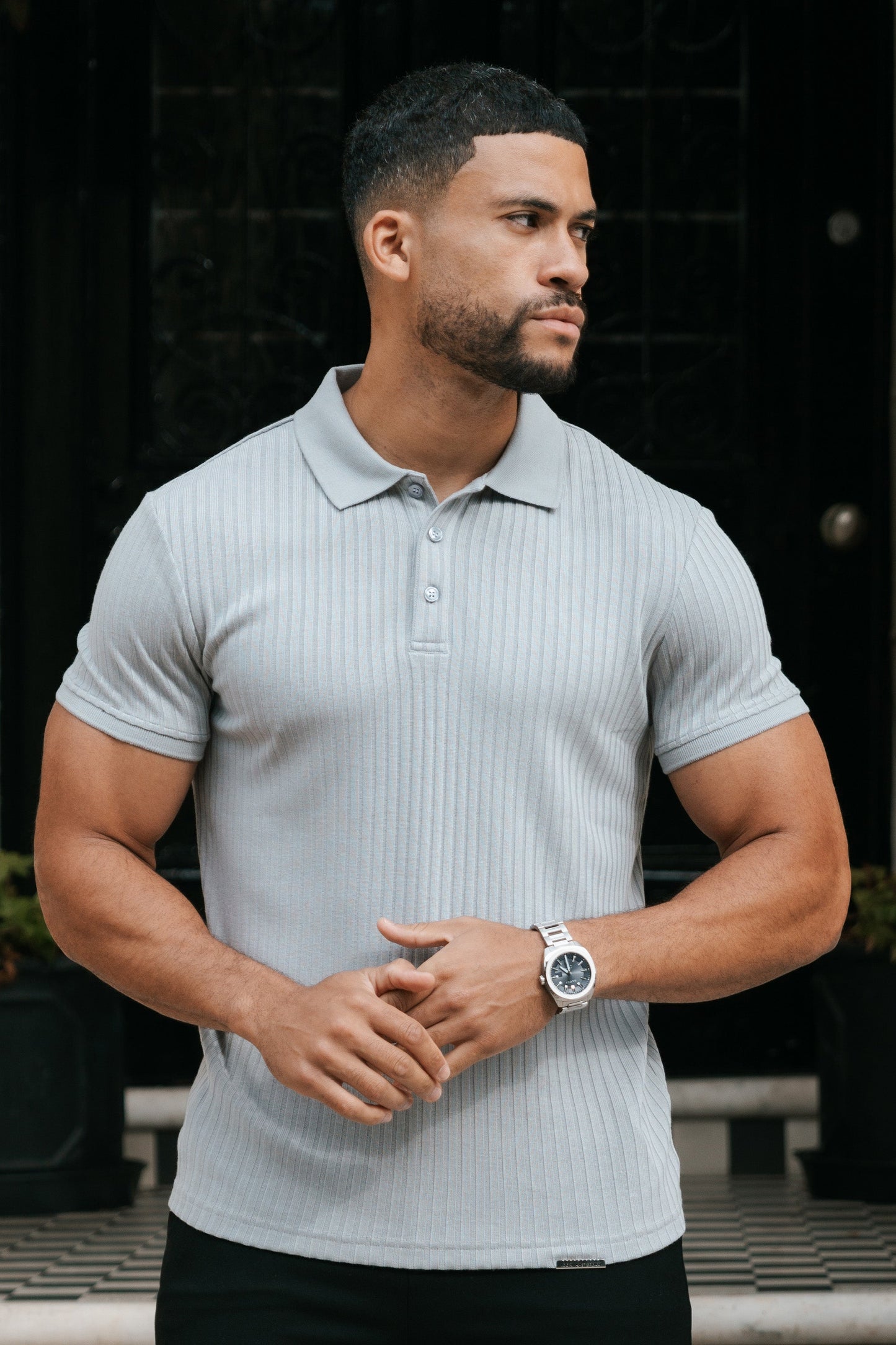 THE RIBBED SHORTSLEEVE POLO  - GREY