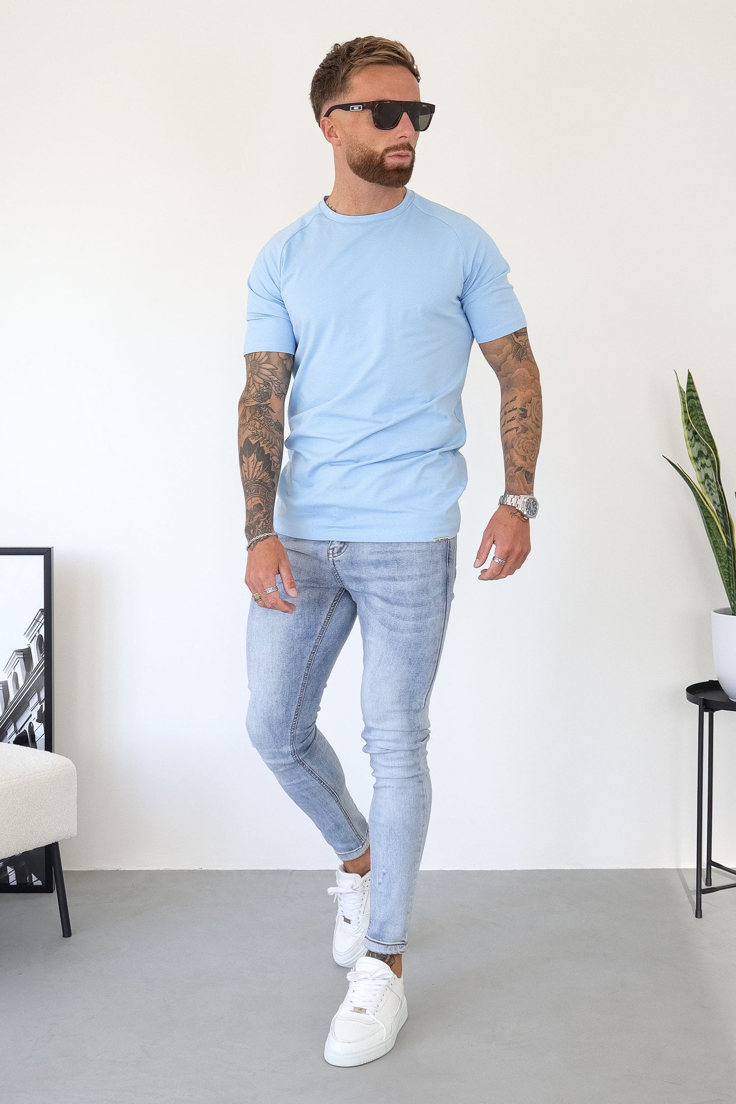 THE HERCULES BASIC TEE - LIGHT BLUE